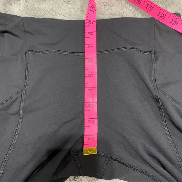 Lululemon Capris Leggings - Picture 12 of 12